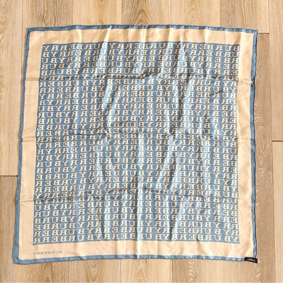Burberry London Silk Scarf Vintage Logo Print Blue Beige 35x34.5” - Picture 4 of 4
